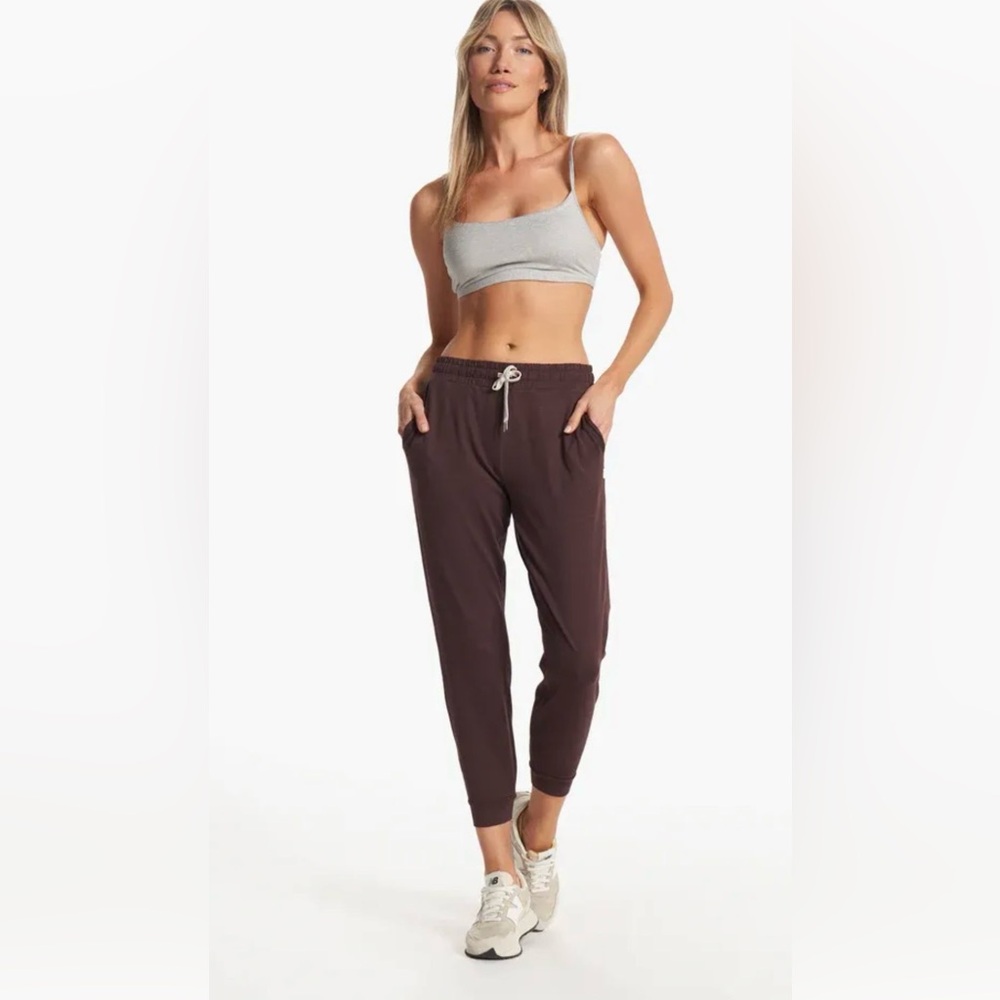VUORI Women's Performance Joggers in Mahogany Heather Medium EUC Dream Knit